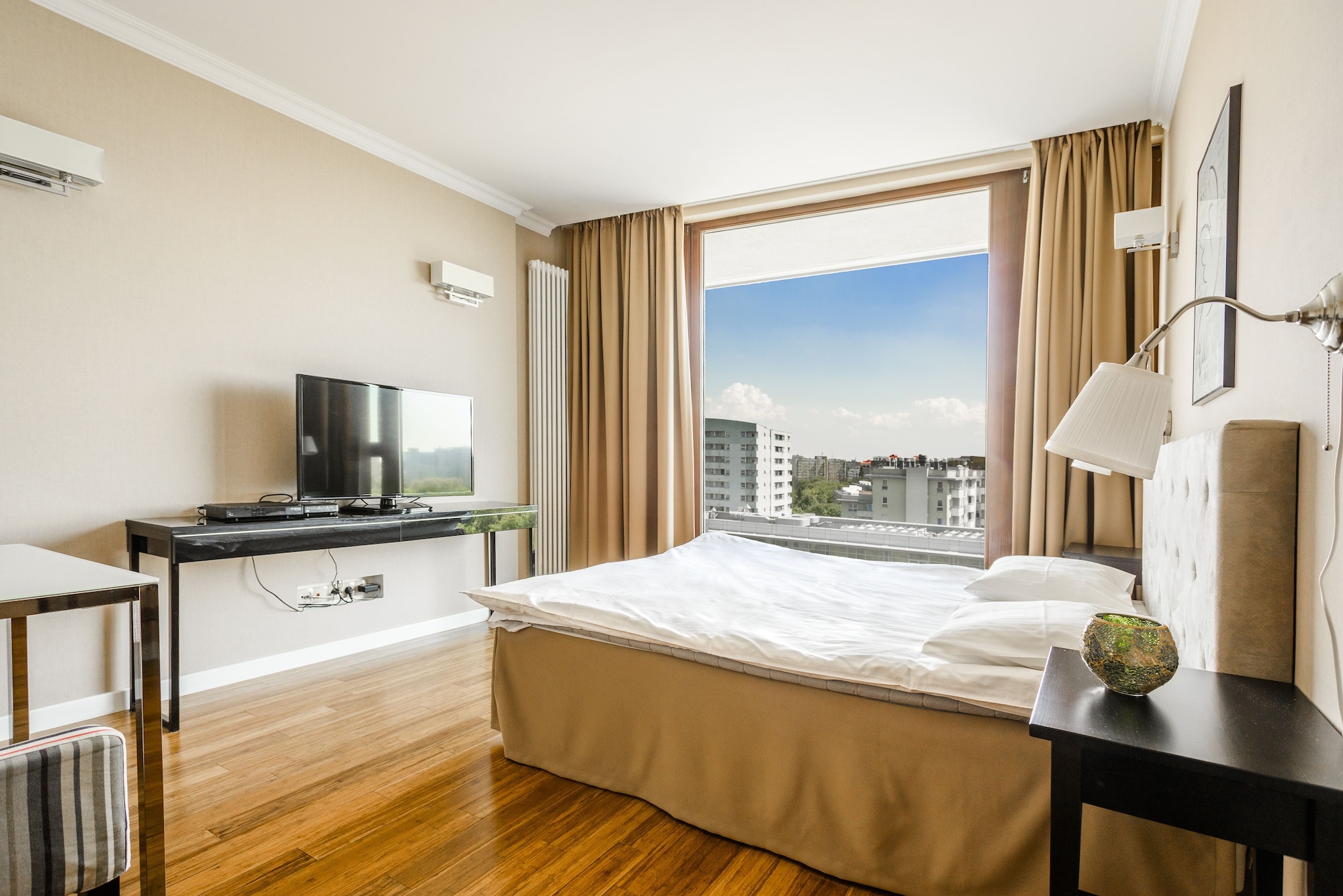 ECONOMY, STUDIO, SUITE