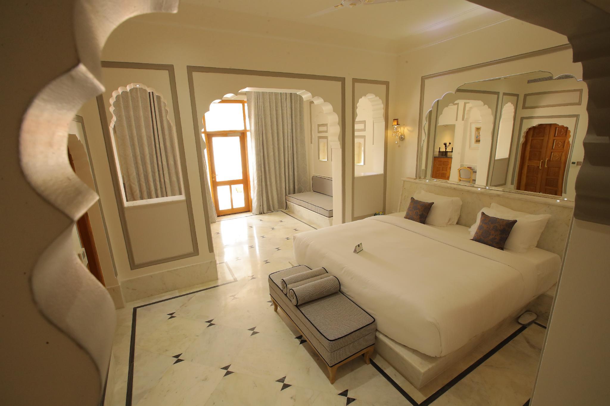 Royal, Villa, King Bed, with Pool