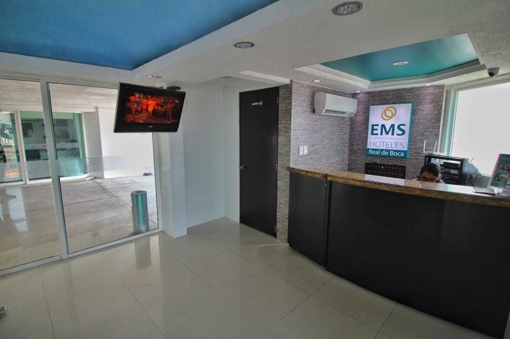 EMS Hoteles Real De Boca 7/25