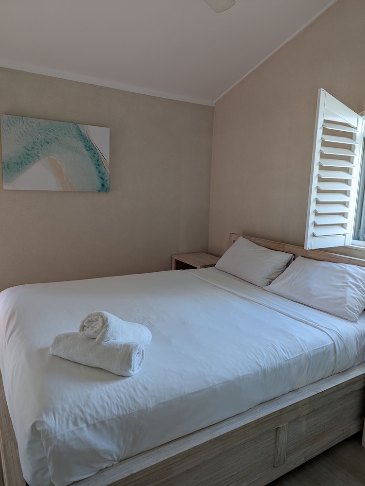 Byron Bay Beachfront Apartments 10/50