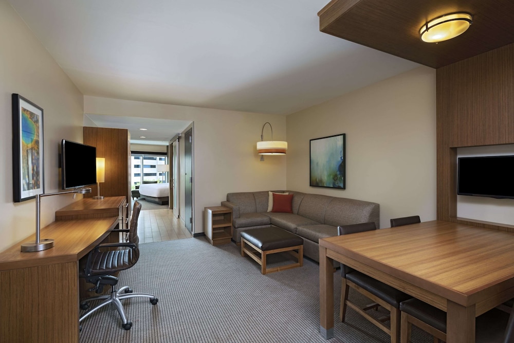 Hyatt Place Greensboro Downtown 37/50