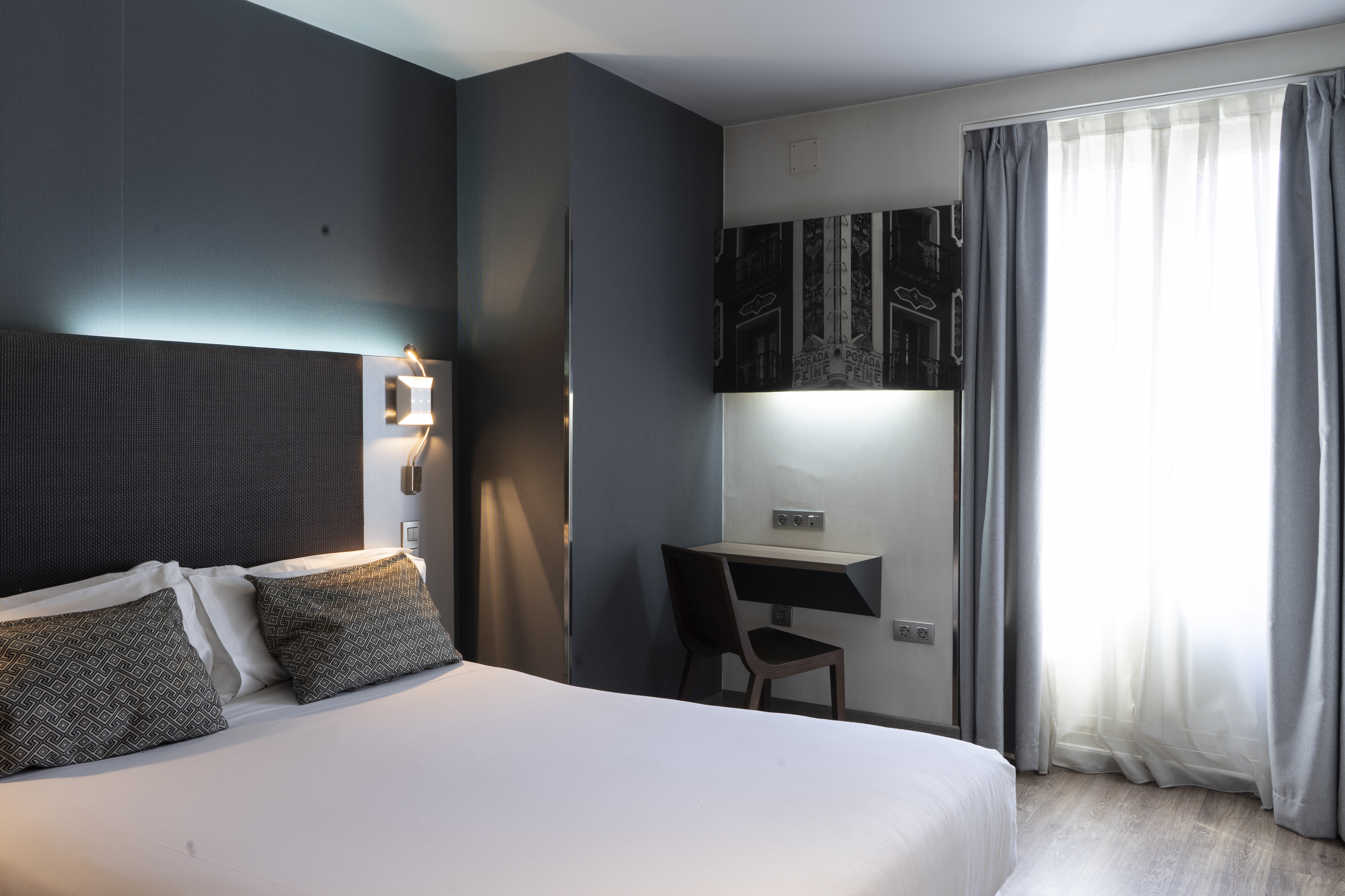 غرفة بسرير مزدوج أو سريرين منفصلين، Petit Palace Plaza Espana 6/10