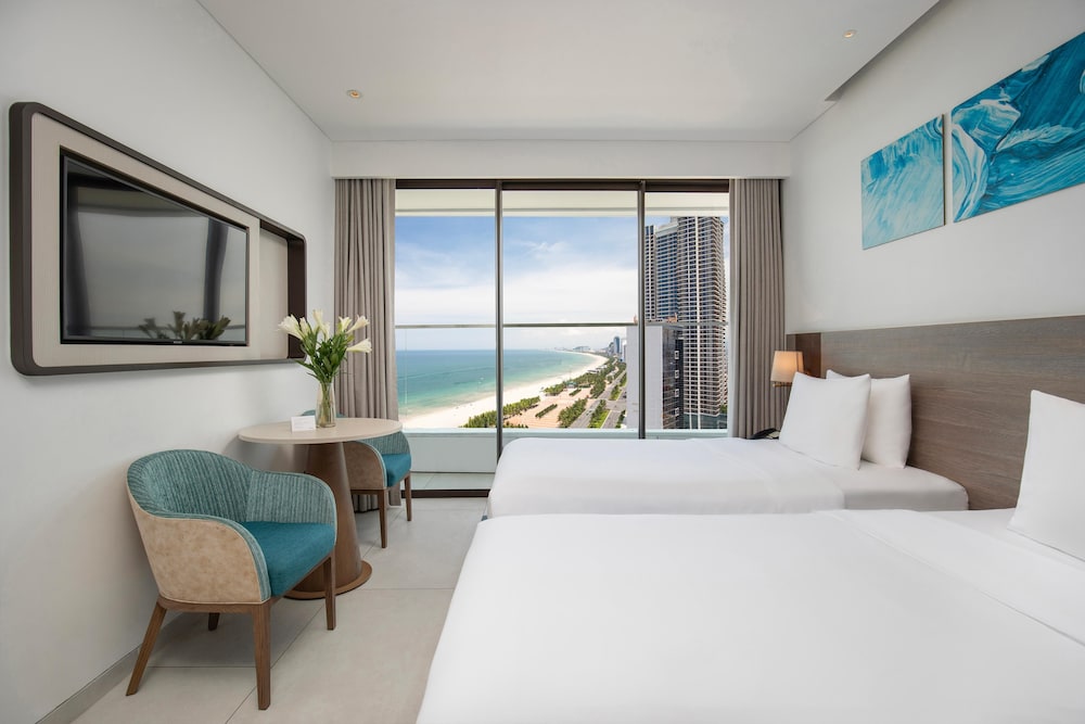 Radisson Hotel Danang 27/72