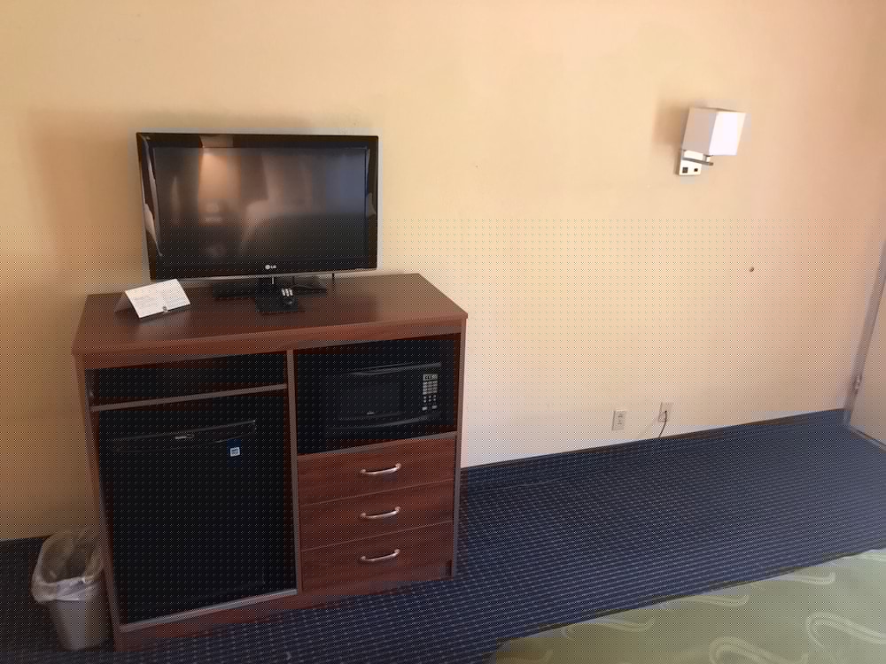 Quality Inn Americus 24/40