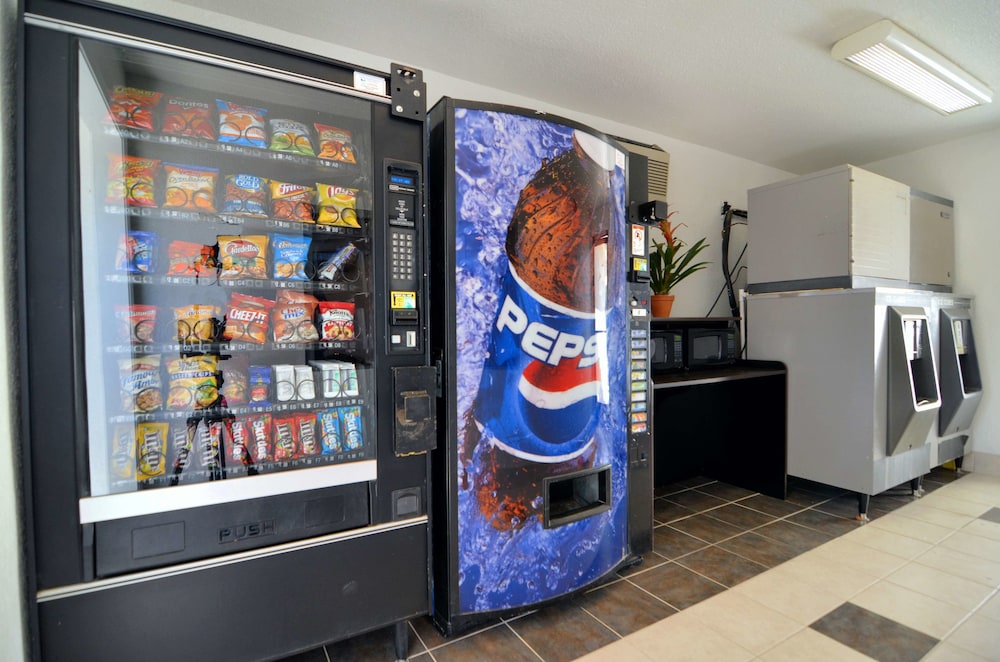 Motel6 Palm Desert, CA - Palm Springs Area 28/37