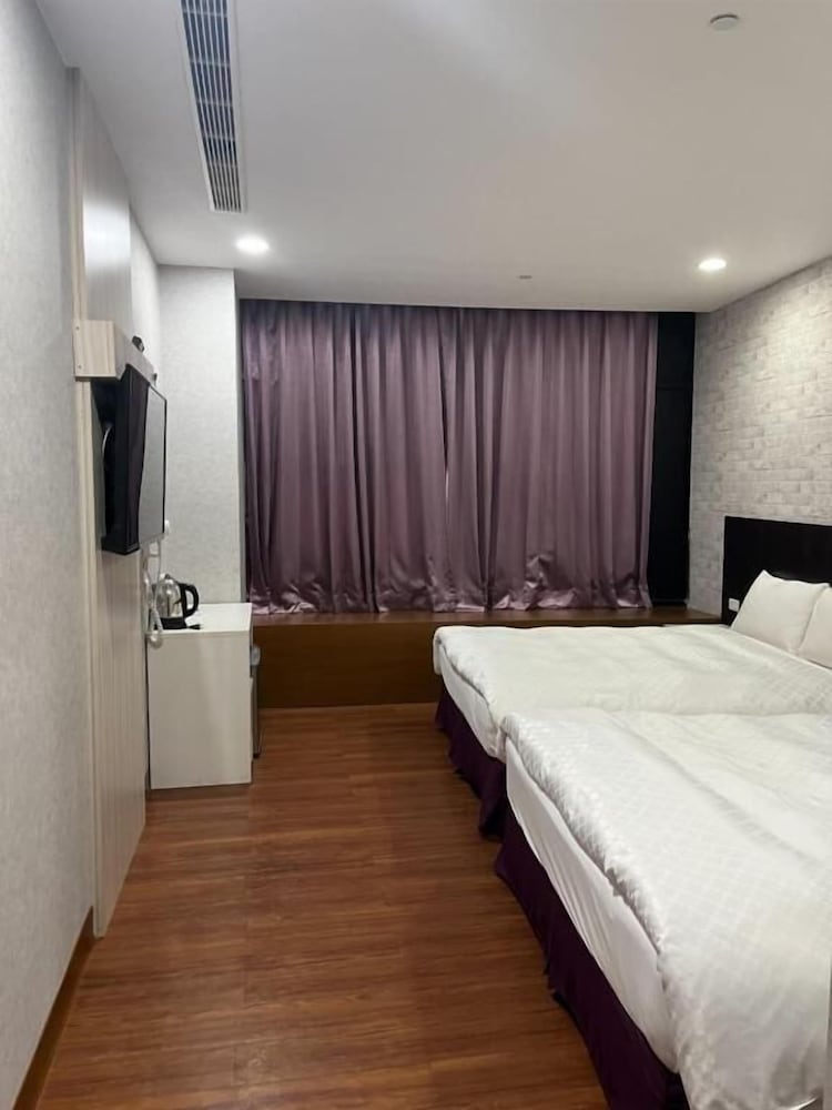 Tei Dao Hotel 5/22