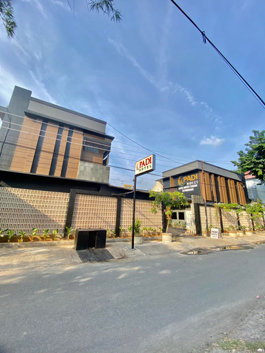 Padi Hotel Purwodadi 4/11