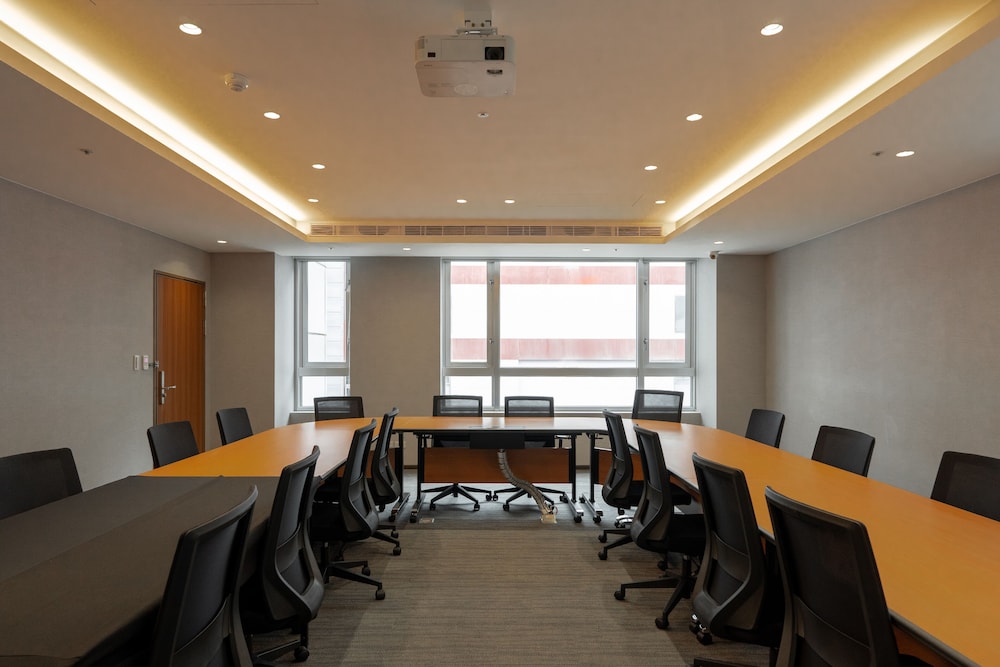 Home Hotel Xin Yi Branch 59/65