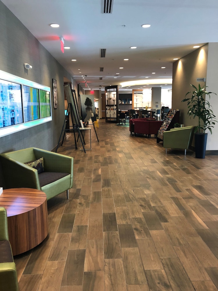 SpringHill Suites by Marriott Charleston Mount Pleasant 8/23