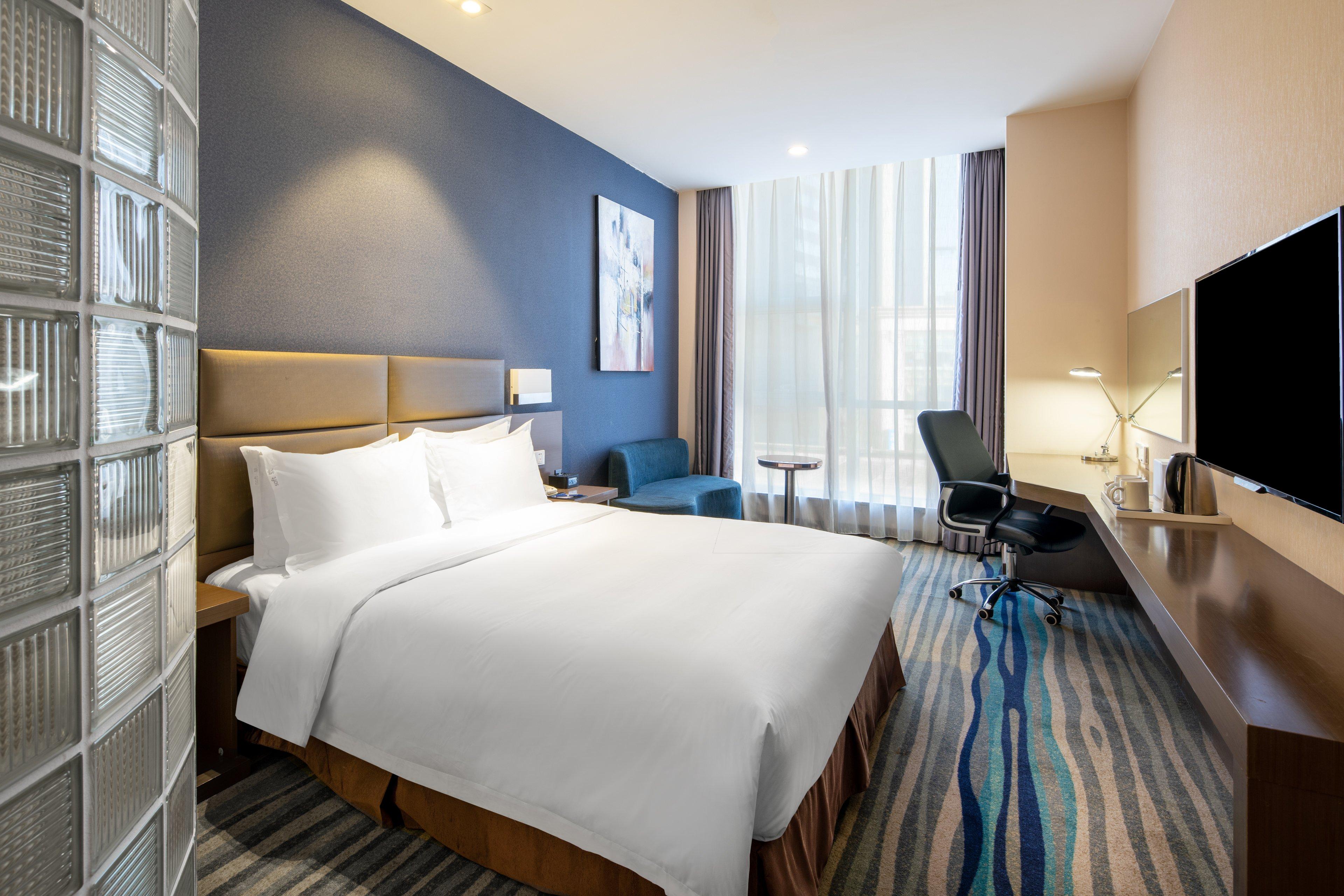 Room, Queen Bed, Accessible