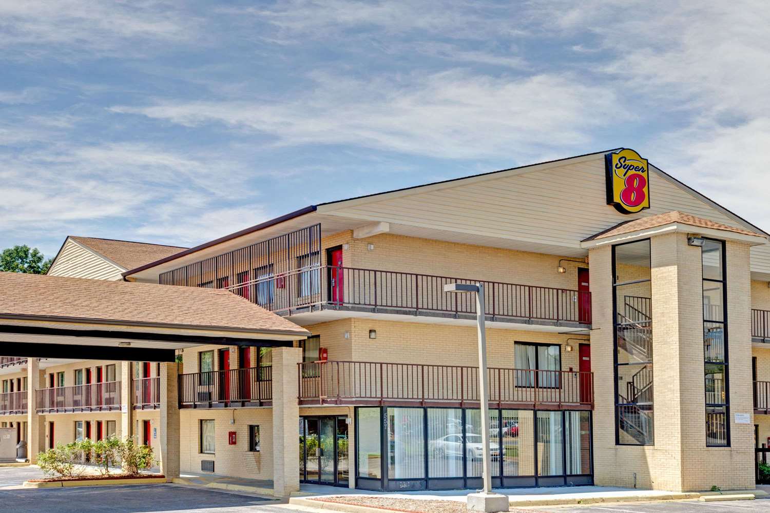 Super 8 By Wyndham Fredericksburg 4/28