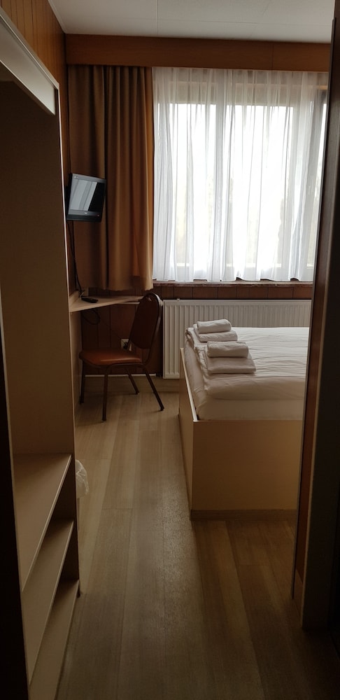 Central-Hotel Tegel 30/50