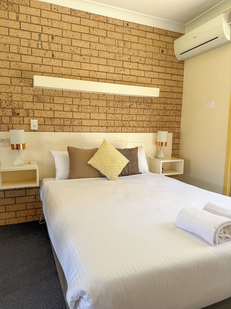 YAMBA MOTOR INN 16/62
