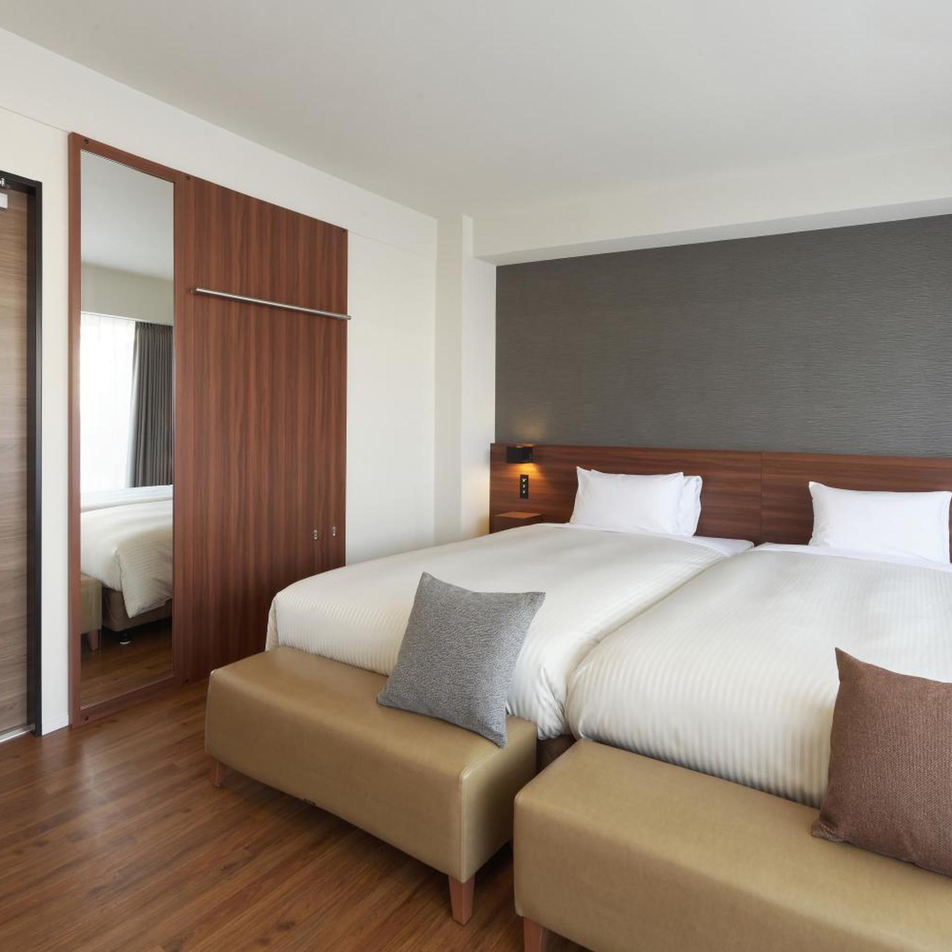 Roof, Single Bed, Balcony, North Wing