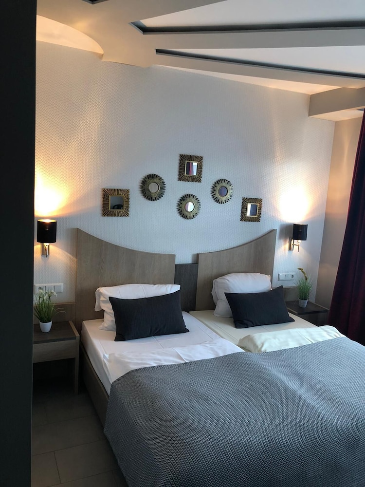 Hotel Athen Kelsterbach Frankfurt Airport 13/50