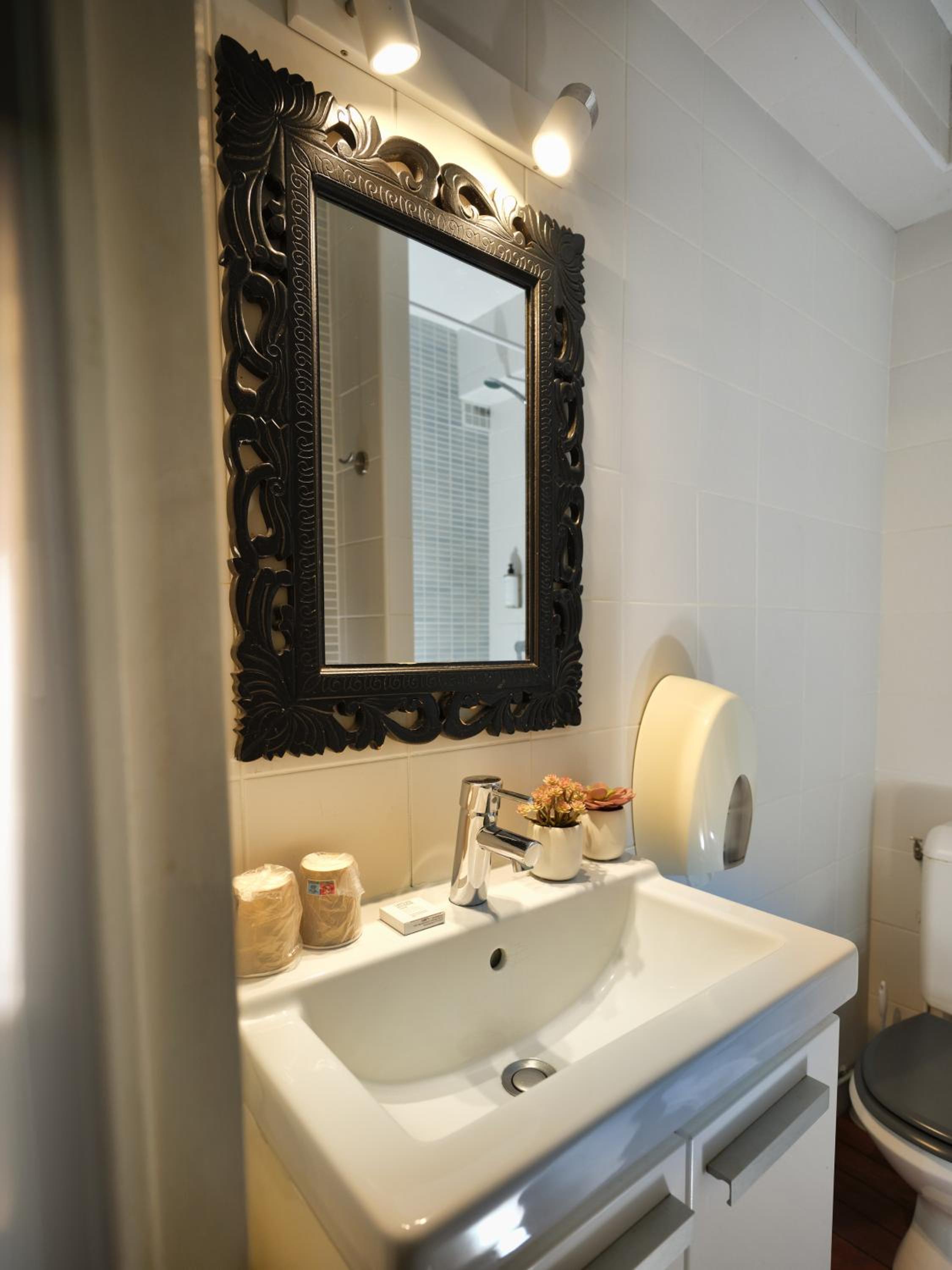 Hotel Les Negociants 53/56