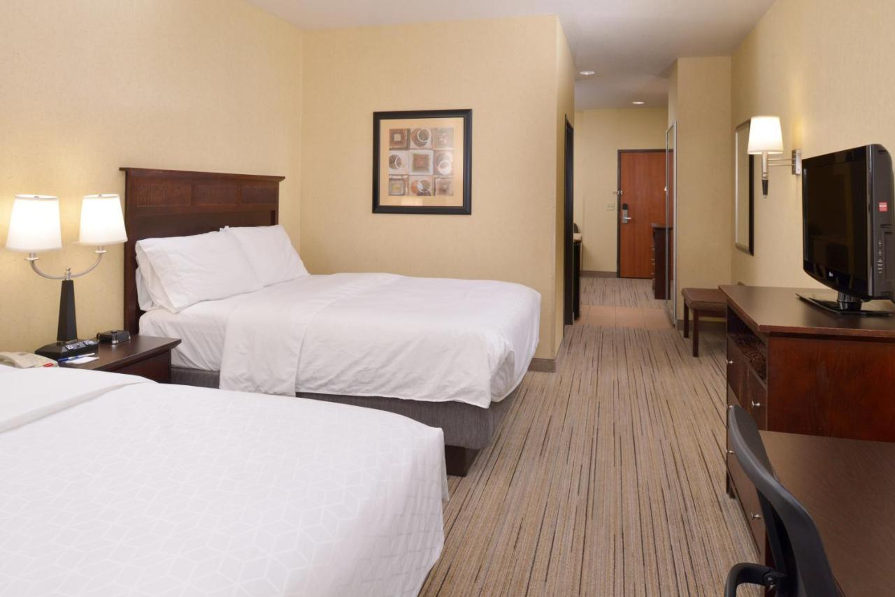 Xtra Space, Suite, 2 Queen Beds