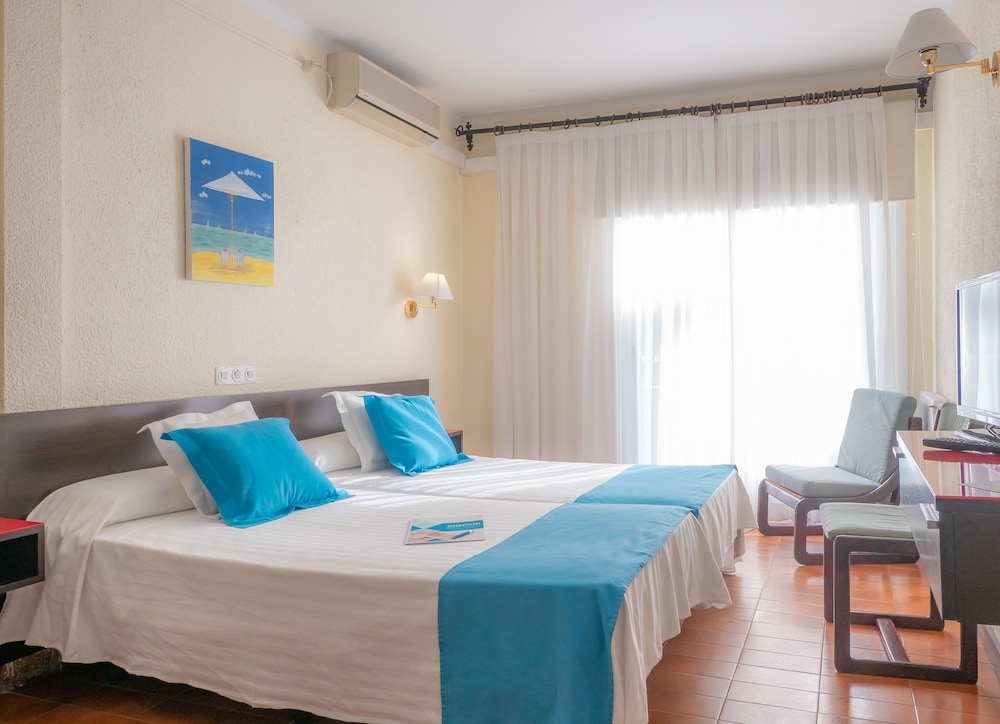 HOTEL MORROS 12/33