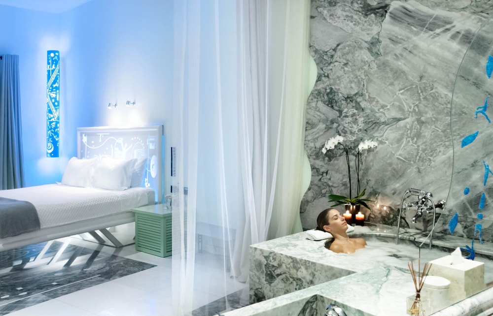 Agalia Luxury Suites 33/78