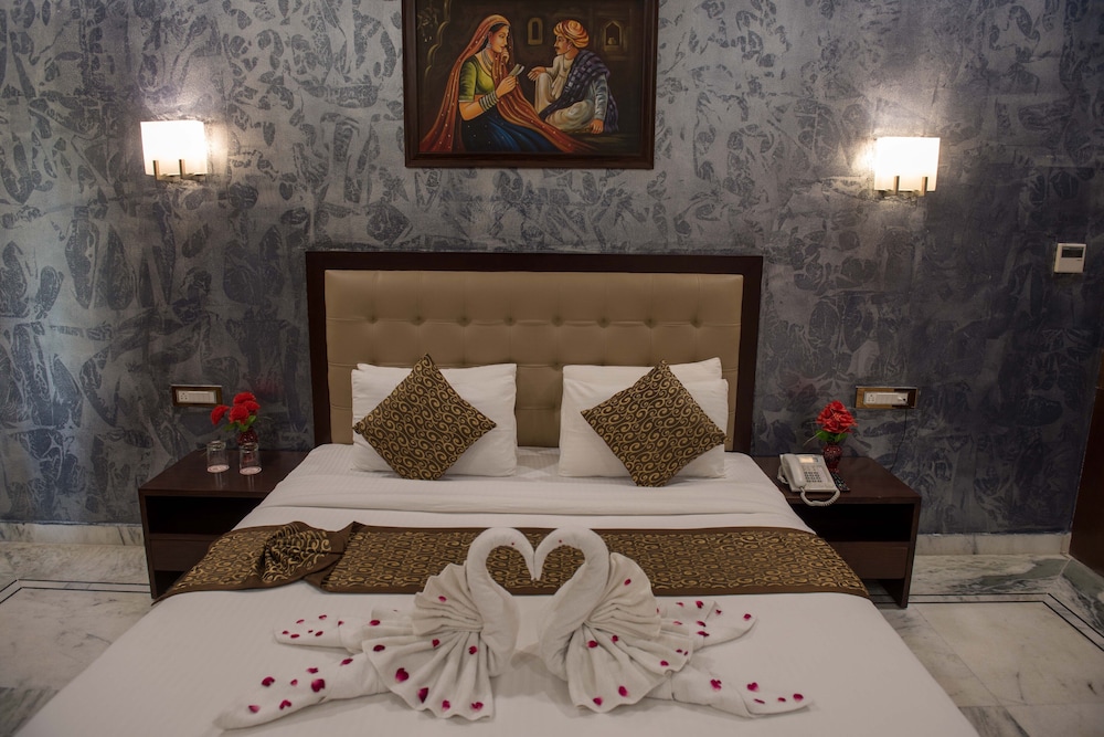 Sun Hotel & Resort 34/50