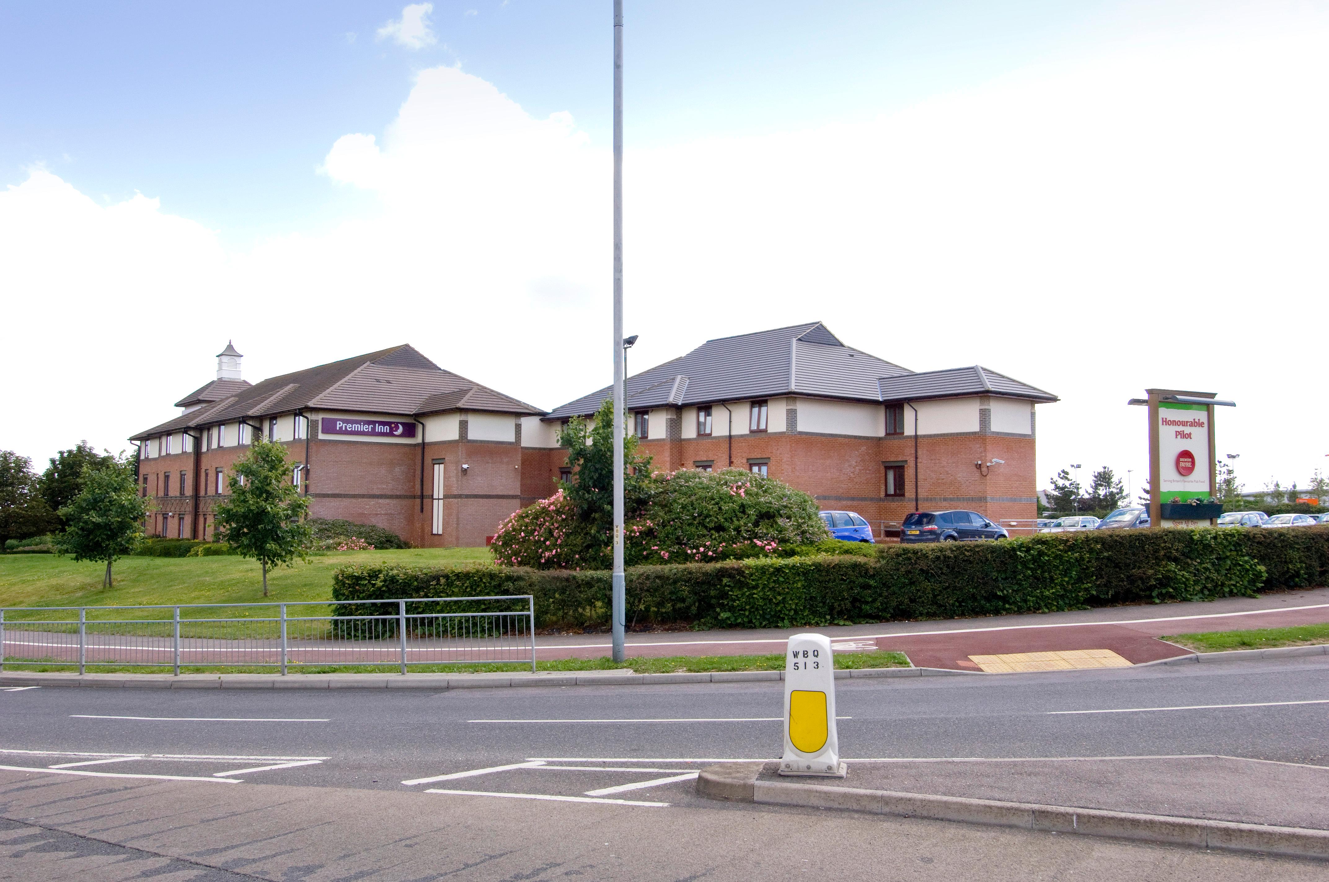 Premier Inn Gillingham Business Park 21/25