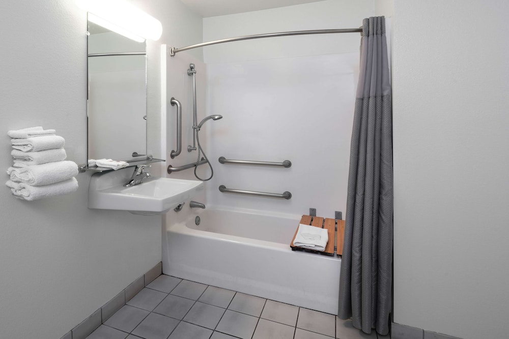 Motel6 Anaheim, CA - Maingate 57/58
