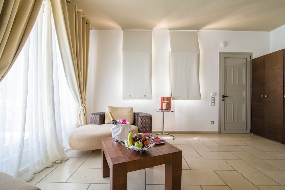Antinea Suites and Spa 36/75