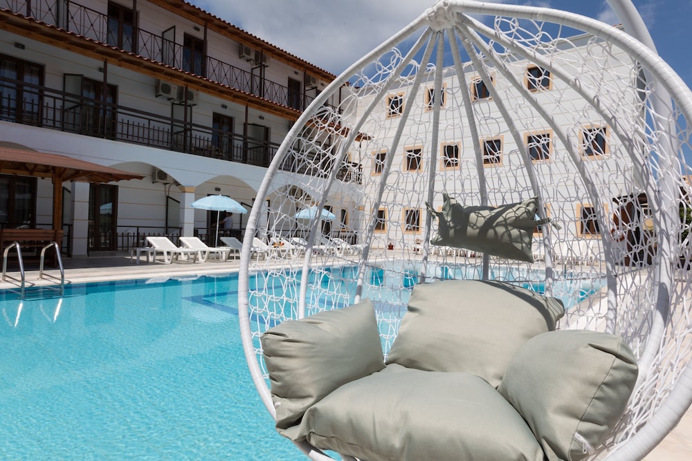 Lefkimi Hotel 15/53