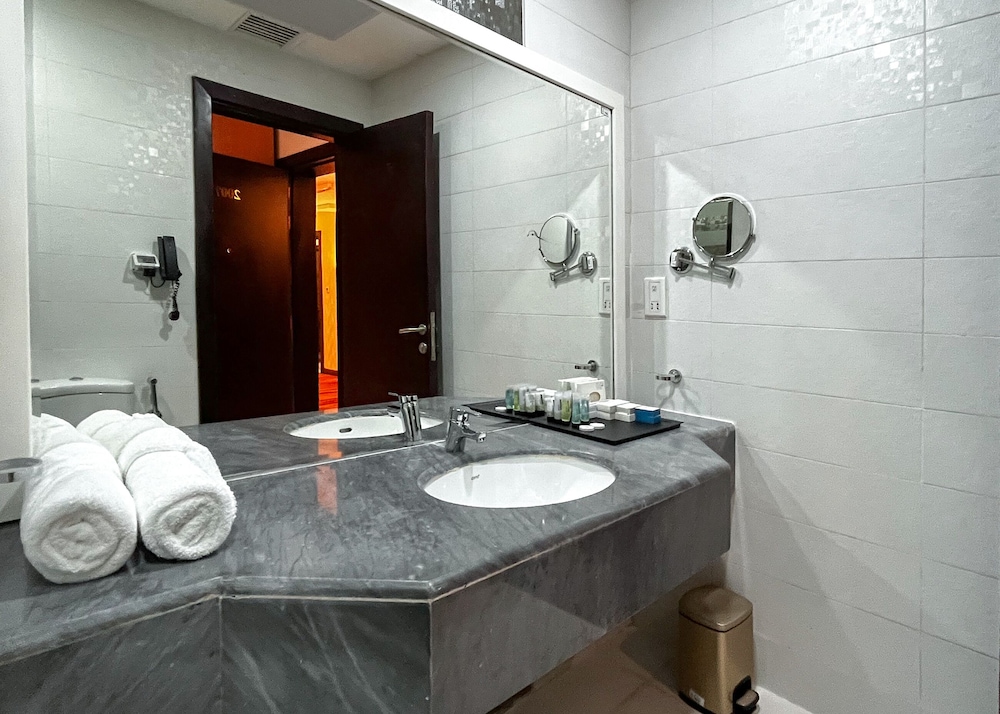 Al Mansour Plaza Hotel - Doha 49/50