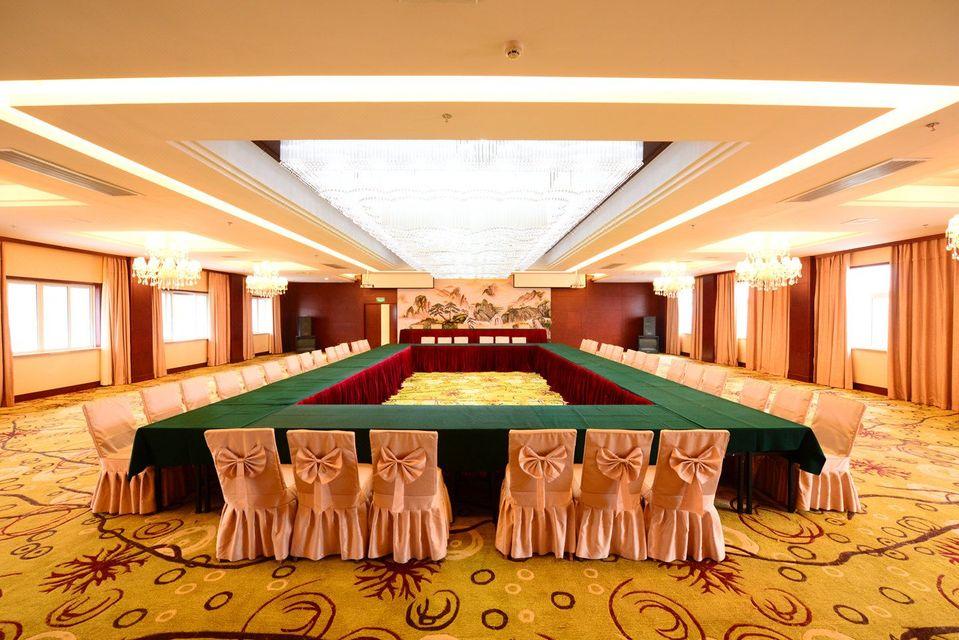 Vienna Classic Hotel (Hangzhou Linan) 35/47