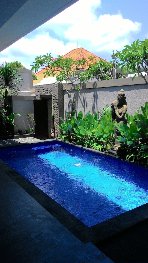 Buana Bali Luxury Villas Spa 4/70