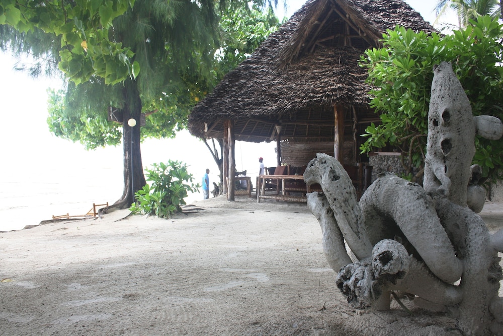 Kimte Beach Lodge 30/34