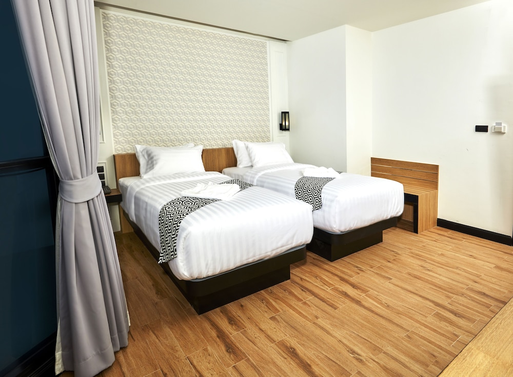 Chezzotel Pattaya 14/73