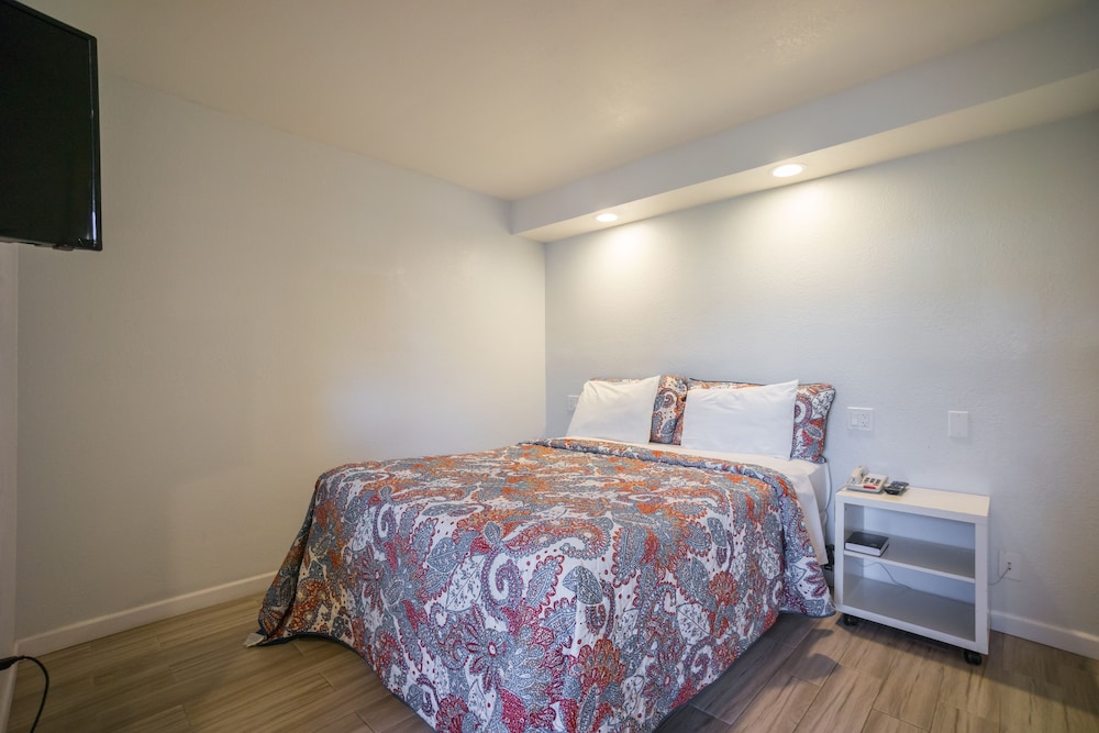 Berkeley Inn 19/50