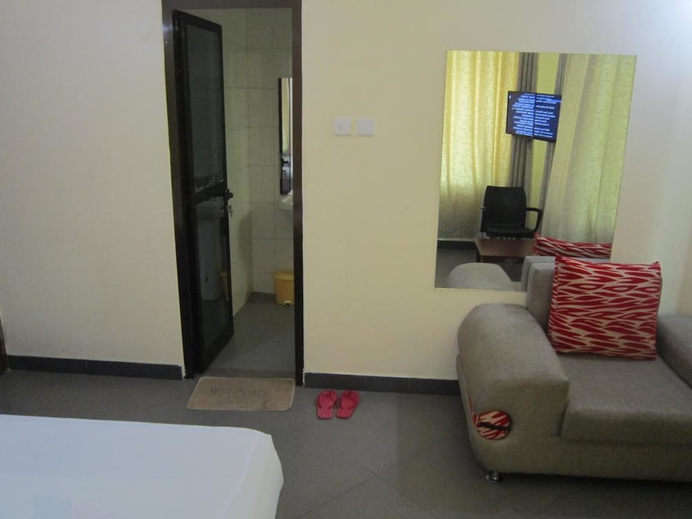 Fq Village Hotel 28/29