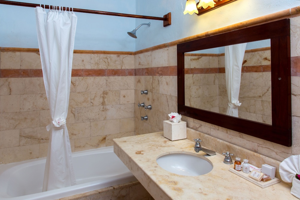 Hacienda Uxmal 46/49