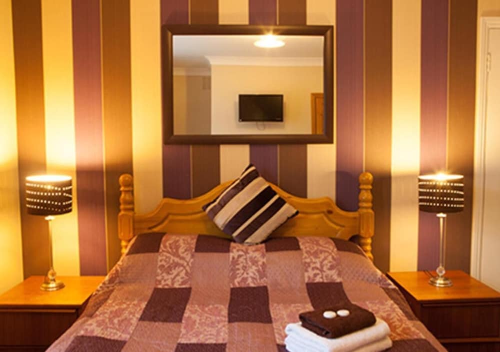 Hotel 261 42/46