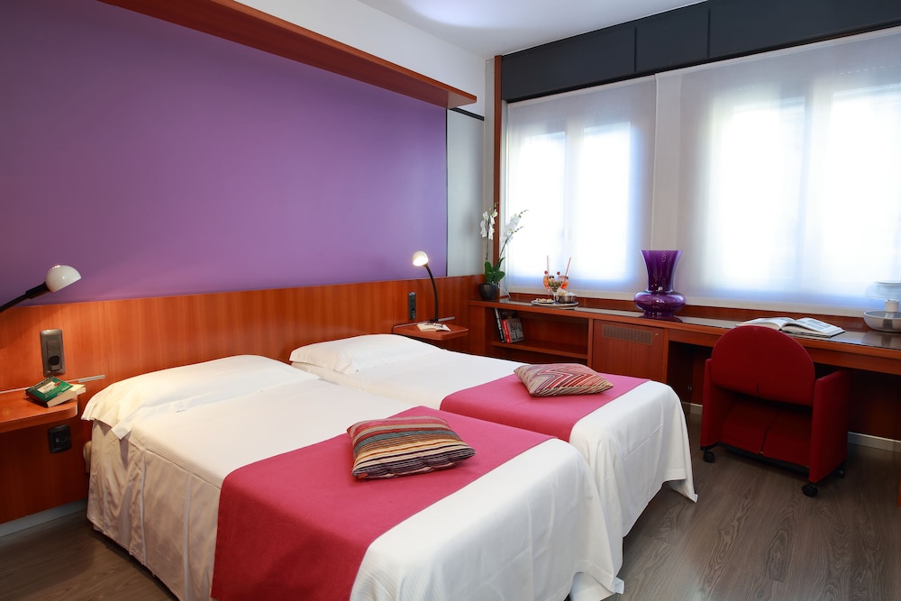 Mediolanum Hotel 20/71