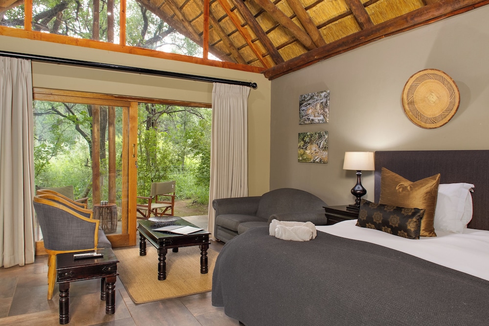 Black Rhino Game Lodge 23/69