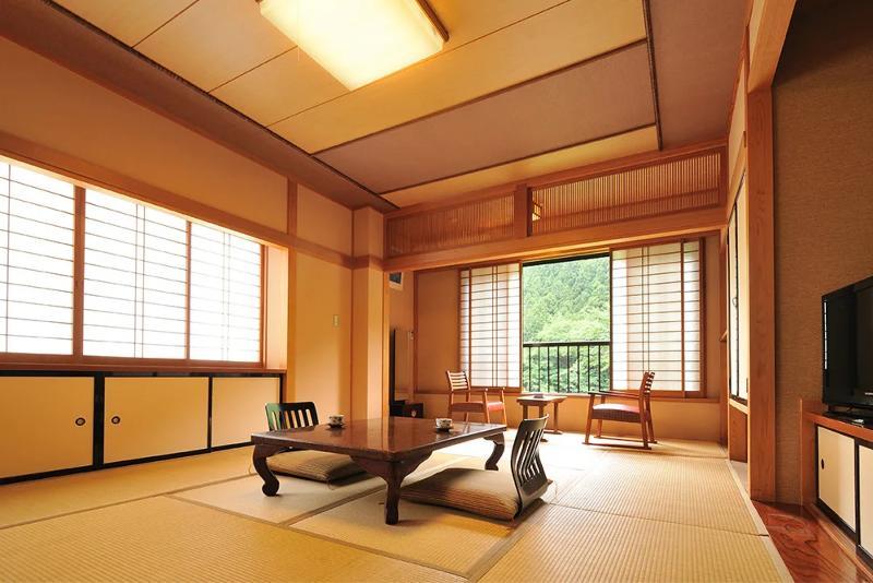 Japanese, Family, Futon Bed, Unit Bath