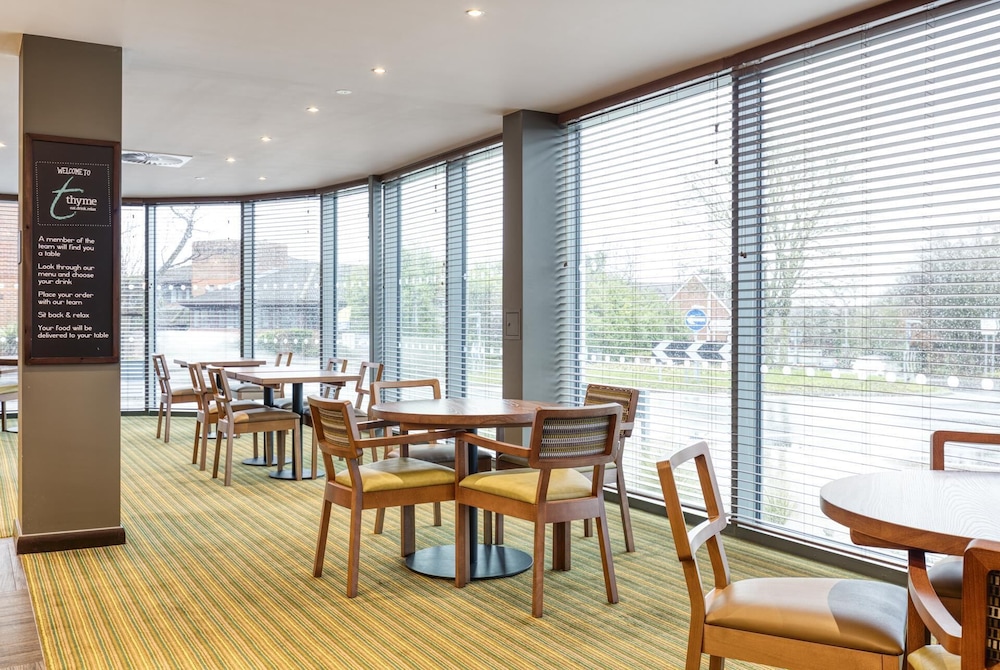 Premier Inn Wokingham Town Centre 27/31
