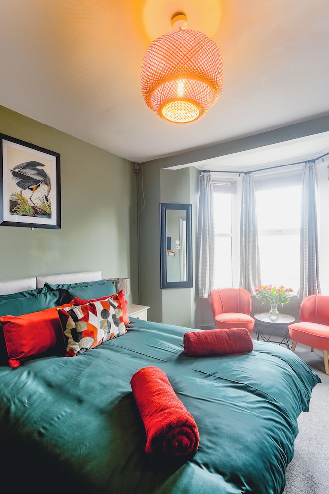 Smarties Surf Lodge 22/38