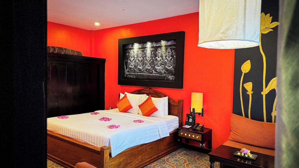Golden Temple Hotel 28/72