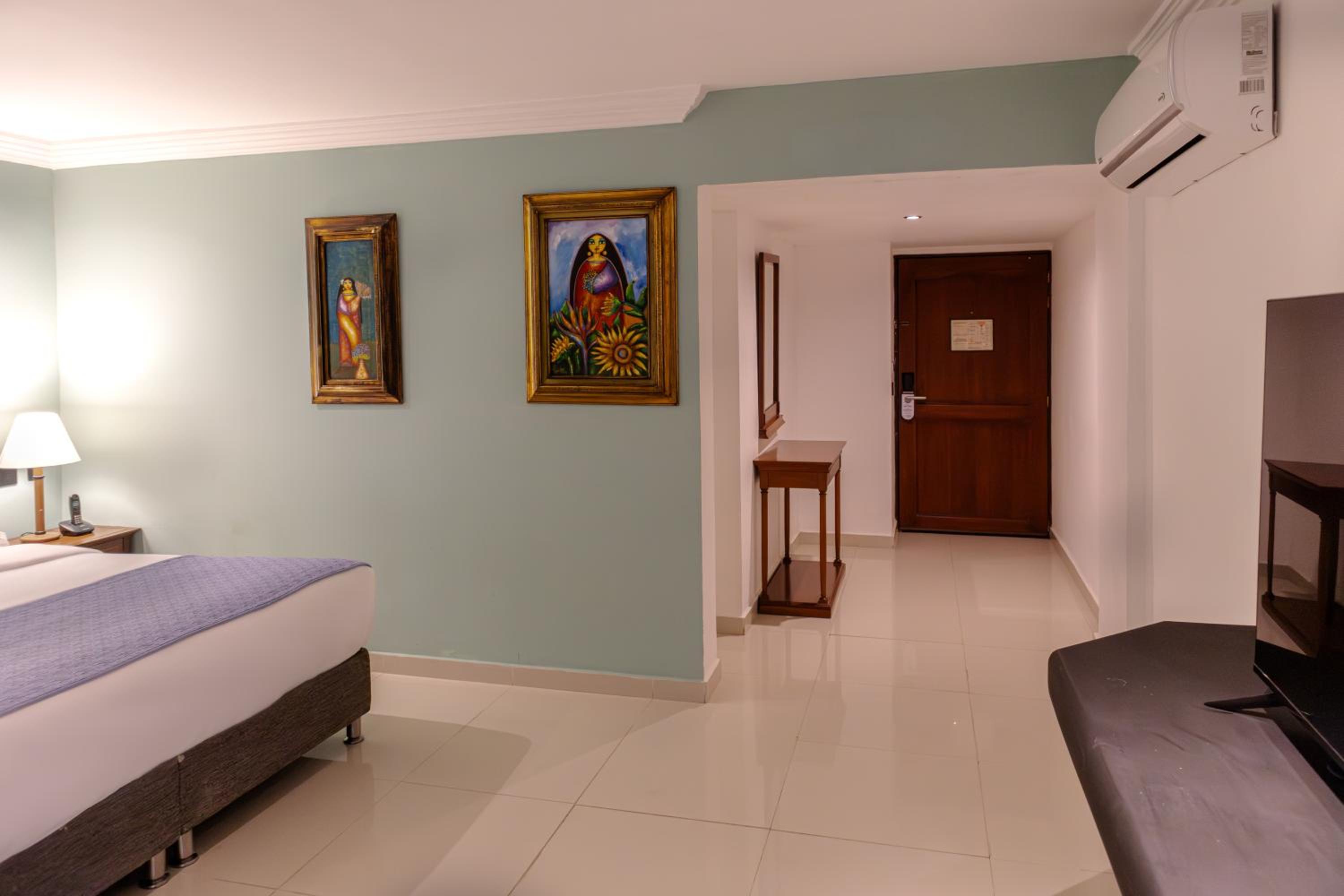 غرفة سوبيريور بسرير كوين، Hotel Faranda Express Puerta Del Sol Barranquilla, A Member of Radisson Individuals 3/4