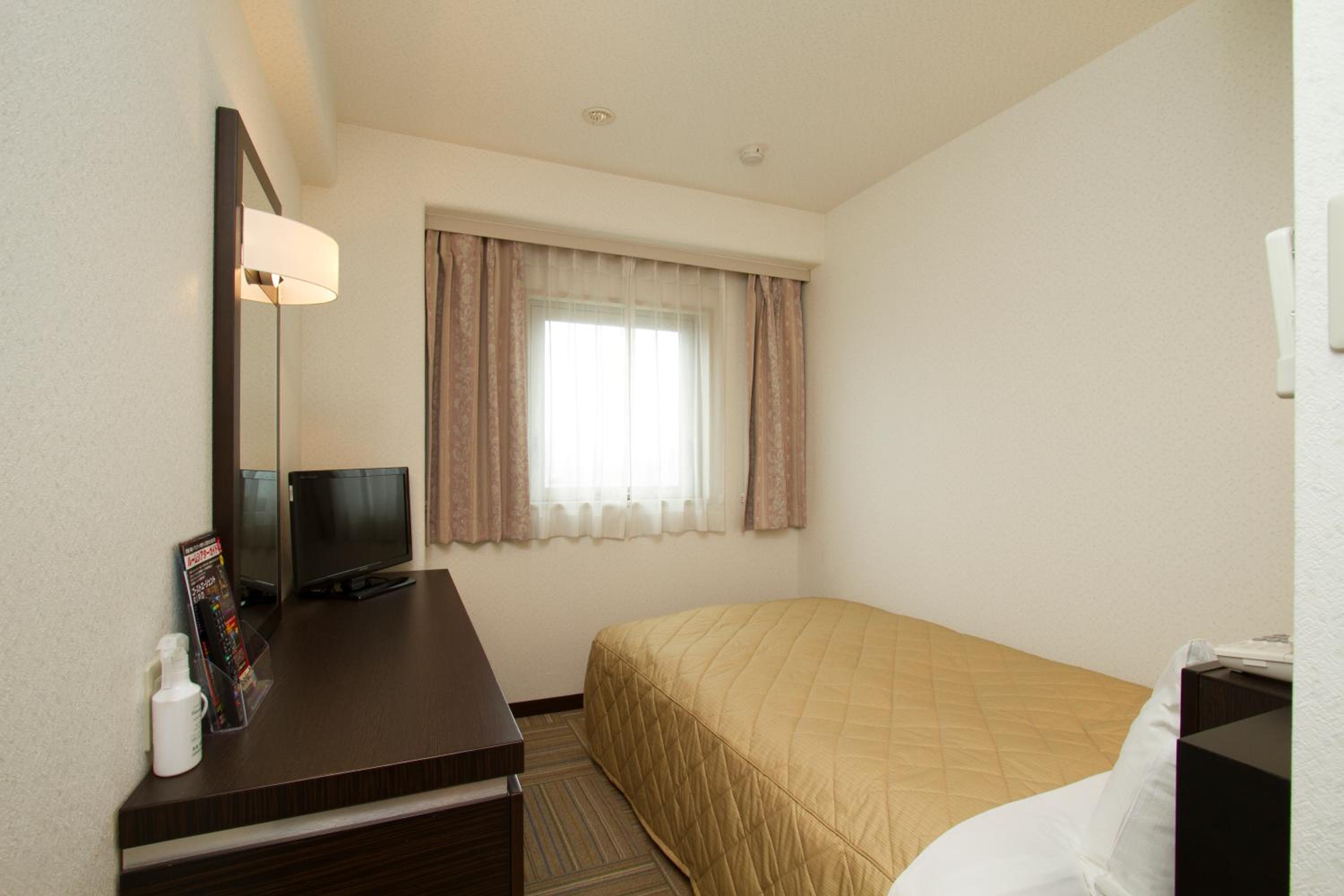 Room, Single, Smoking