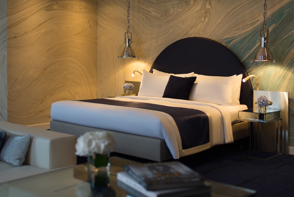 Renaissance Hamburg Hotel 14/63