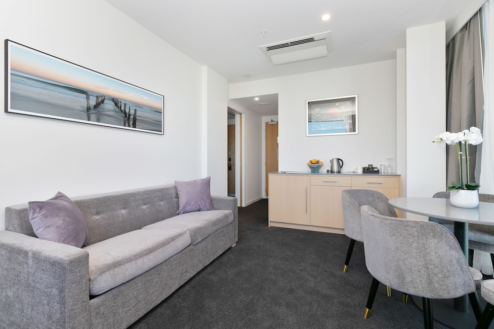 Christchurch City Hotel 24/35