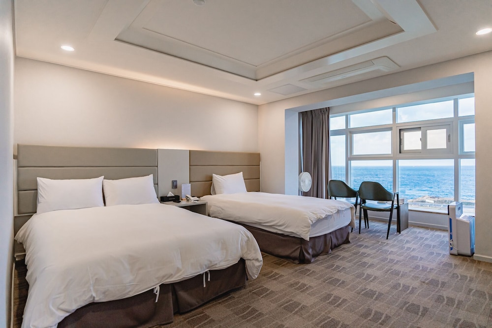 Cocoon Hotel 18/50