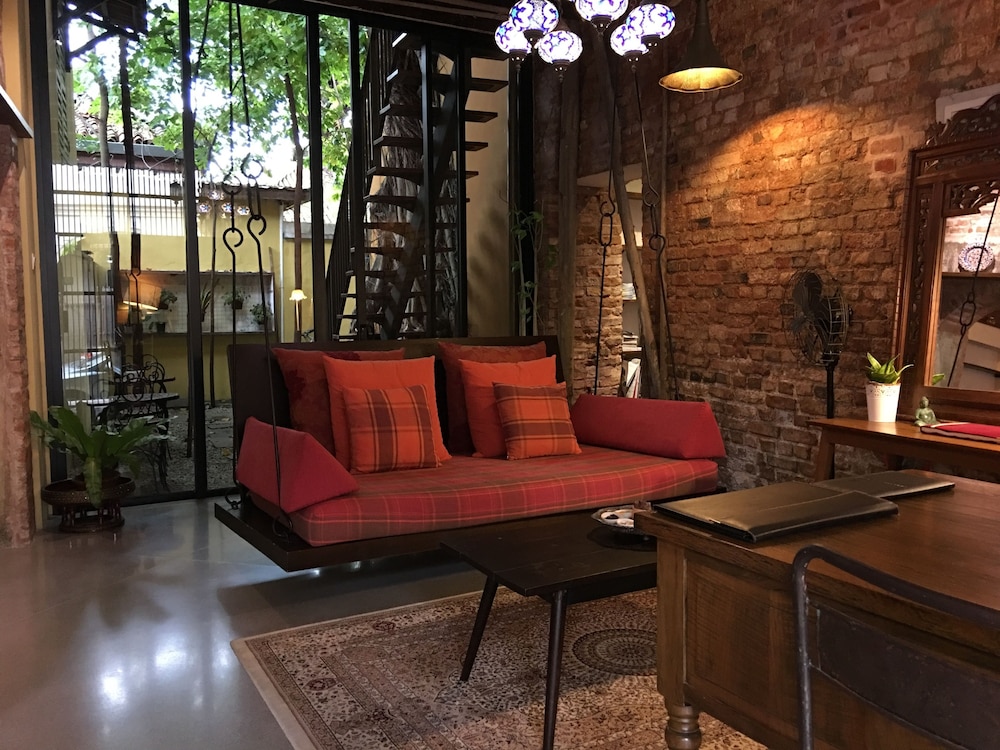 Spices Hotel 27/33