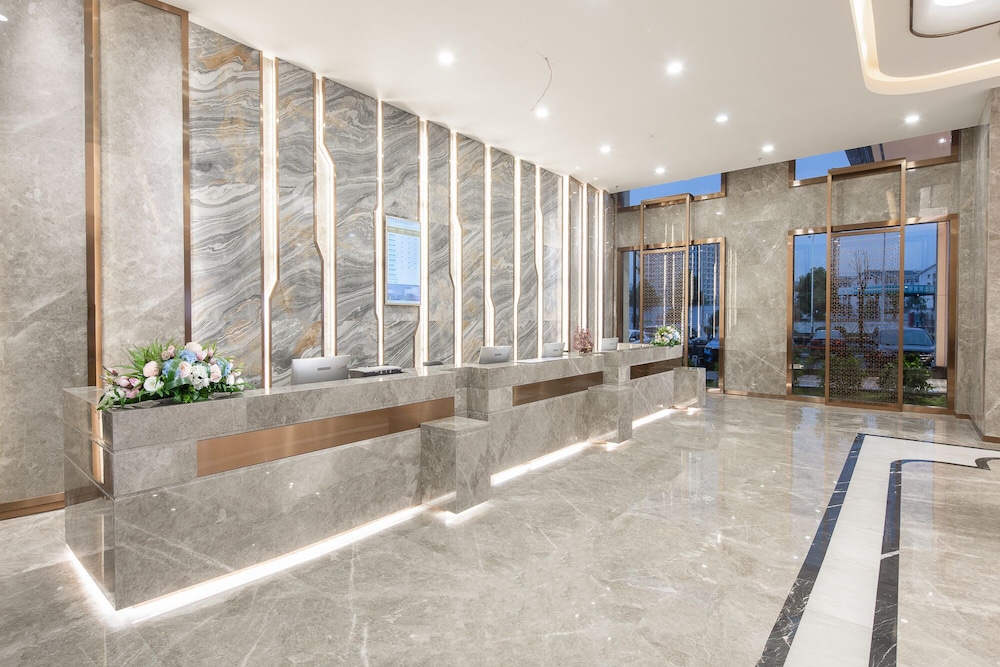 Ramada by Wyndham Zhangjiajie 11/50